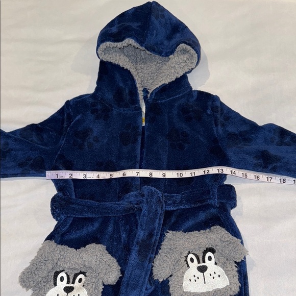 Pekkle Kid's Robe Blue and Gray Plush Pajama with Hood and Puppy Pockets - Picture 4 of 5